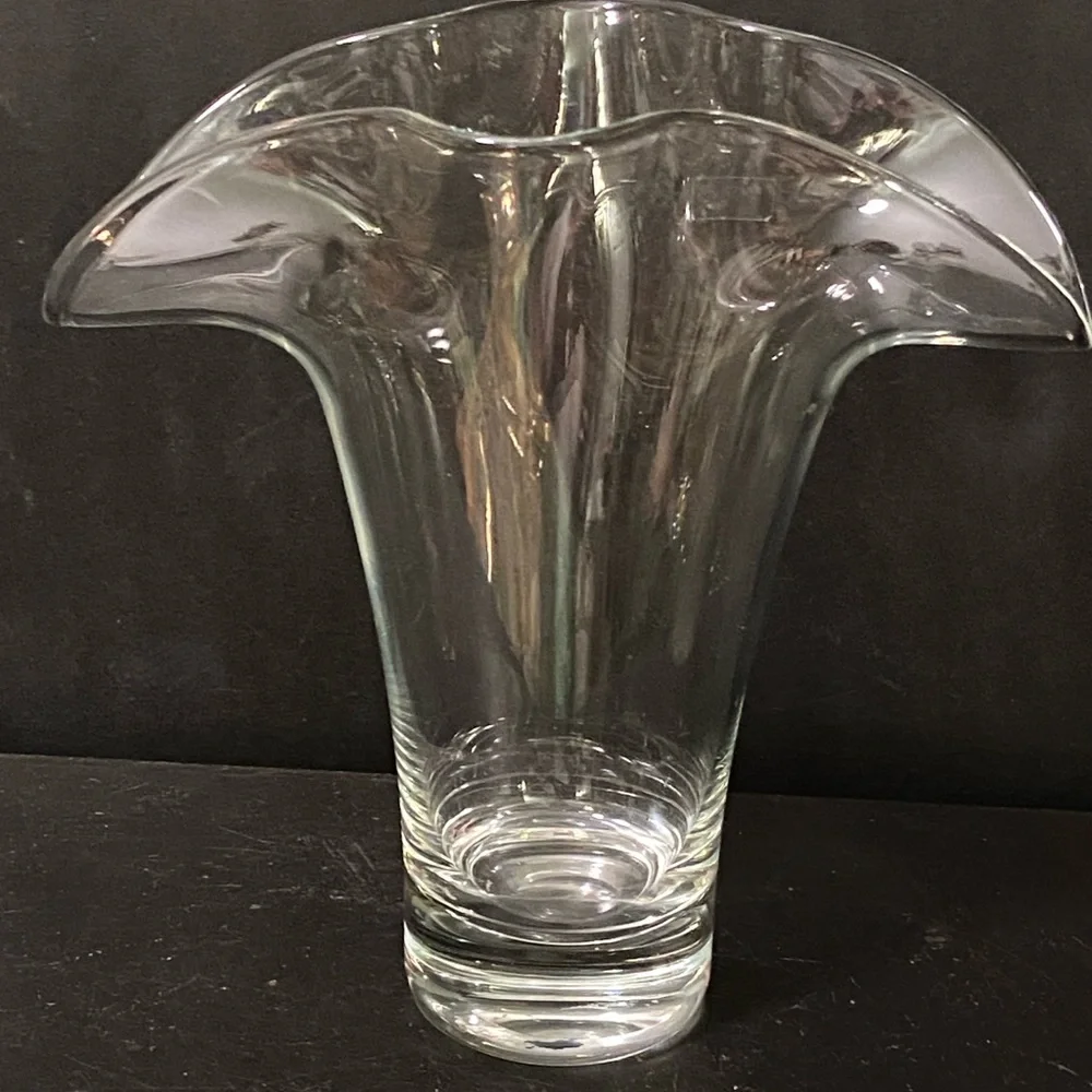 Crate & Barrel Wave Fan Crystal Clear Glass Vase krosno Poland